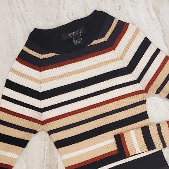 FOREVER 21 Contemporary Striped Sweater - Picture 2 of 5